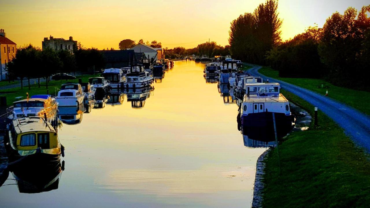 The Harbour Masters House Bed & Breakfast Banagher Dış mekan fotoğraf